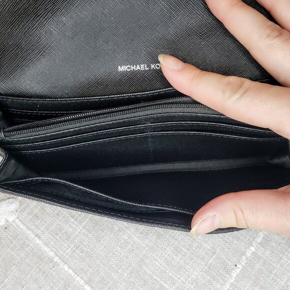 MICHAEL Michael Kors Fulton Carryall Wallet - Black and Grey Logo Leather - Picture 8 of 12